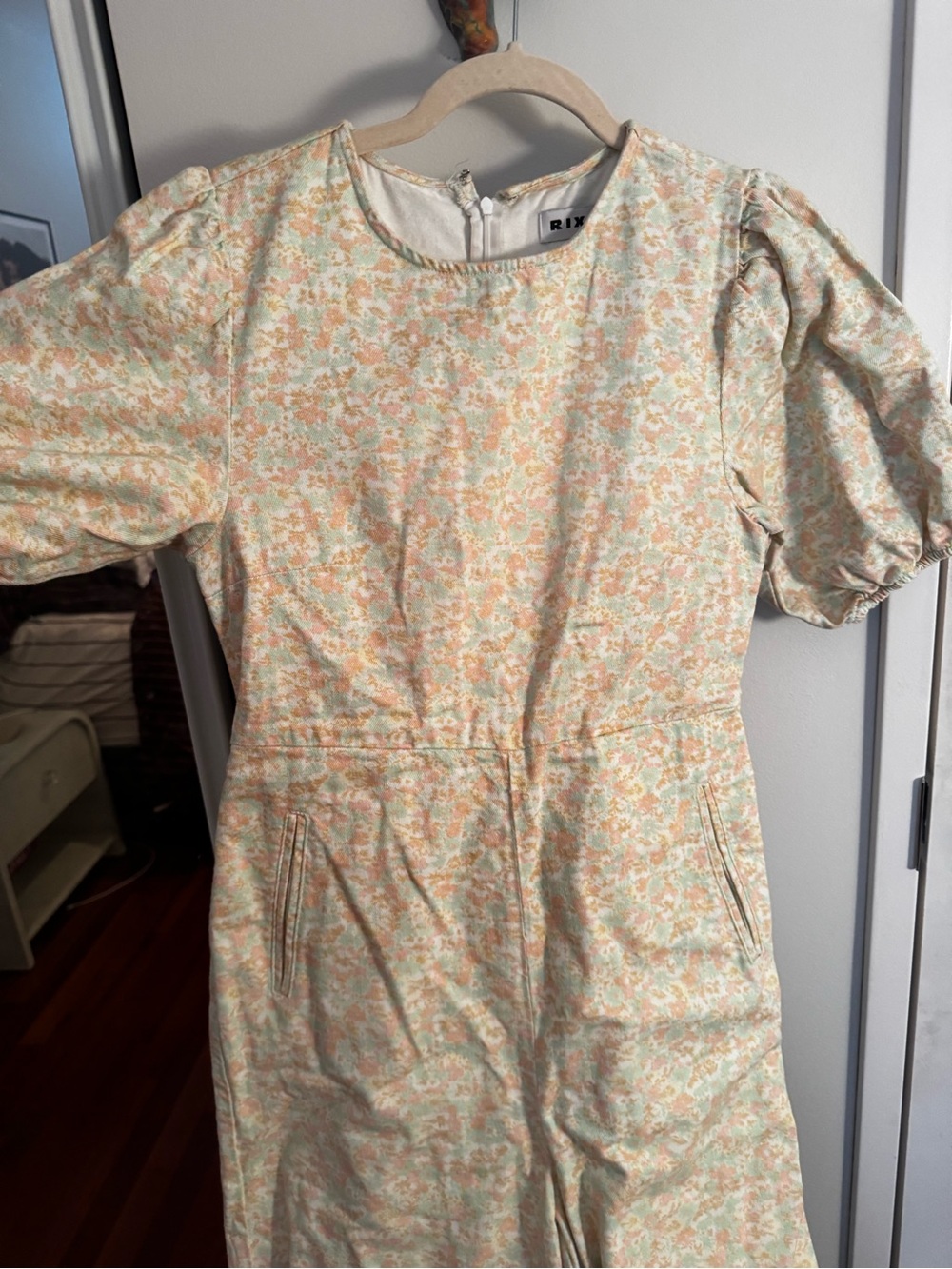 RIXO Ainsley Floral Denim Jumpsuit Cropped Wide Leg 6 - Picture 8 of 10